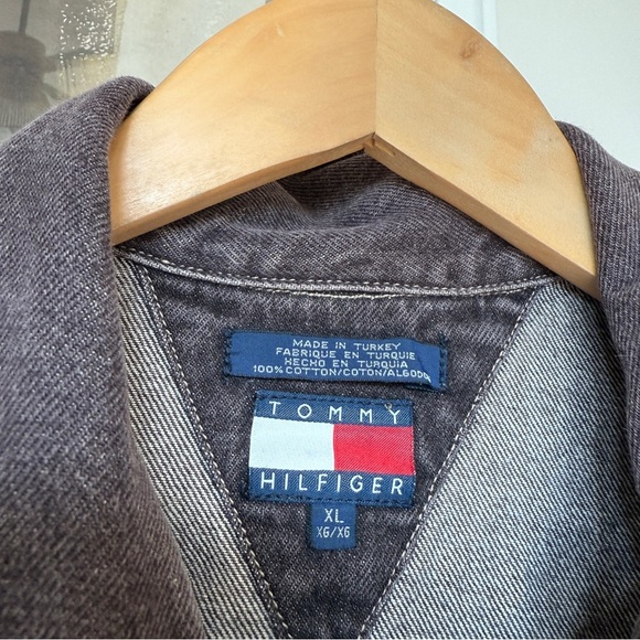 VTG 90’s Tommy Hilfiger Black Wash Denim Jacket Flag Front Detail XL 2000s Y2K - Picture 8 of 10
